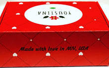 Load image into Gallery viewer, Papaya Gift Set for Her, Luxury Gift Box for christmas, Birthday Gift for Women, Anniversary Spa Gift Set by Youstina Naturals