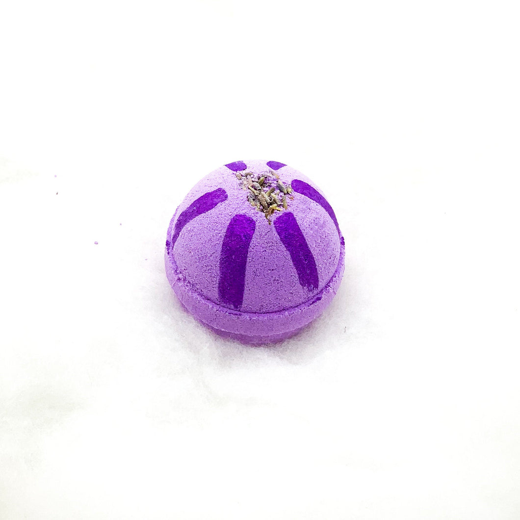 Lavender Bath Bomb with Lavender buds / Relaxing Large Bath Bombs / Luxury Bubble Bath / Self care Gift
